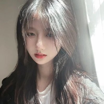 左轮百合